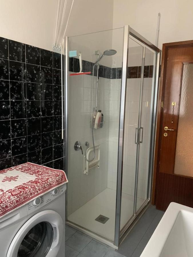 Comfortable Room Suitable 1-2 Pax Bologna Buitenkant foto